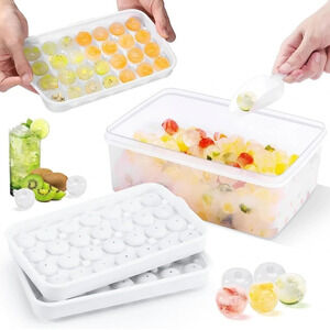 NIB Ice Cube Tray